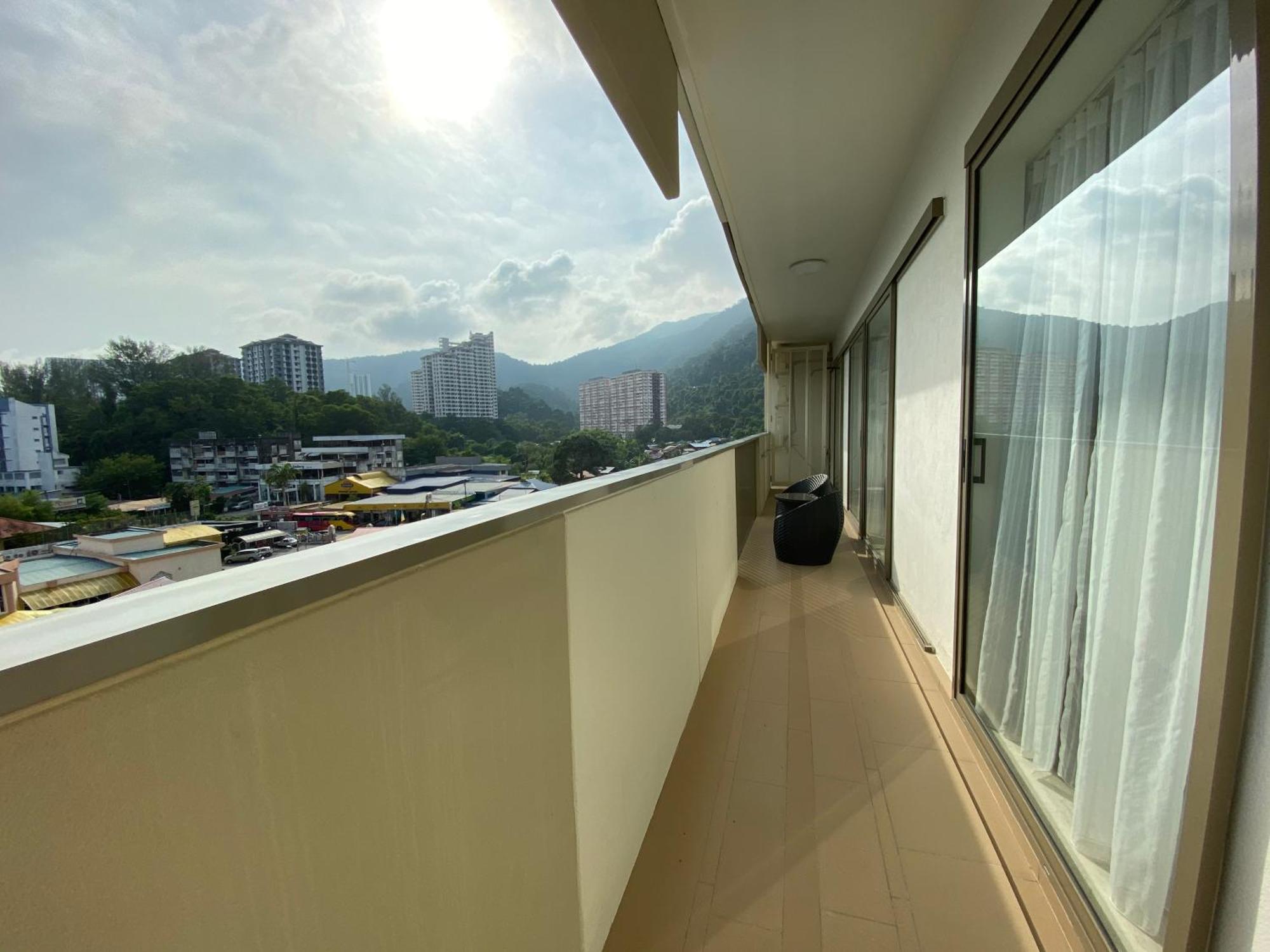 By The Sea @ Cozy Beachfront Home Batu Ferringhi Exterior foto