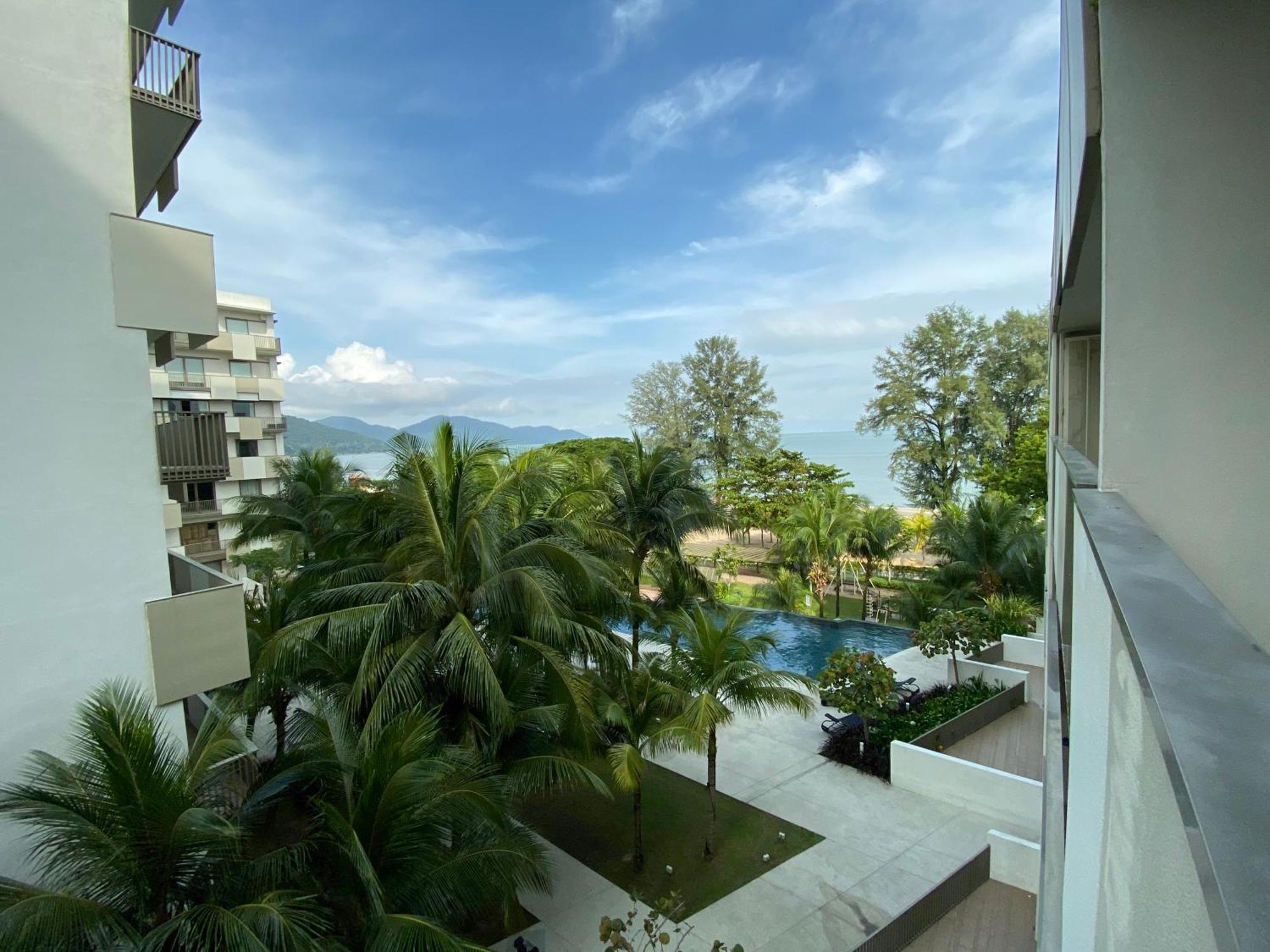 By The Sea @ Cozy Beachfront Home Batu Ferringhi Exterior foto